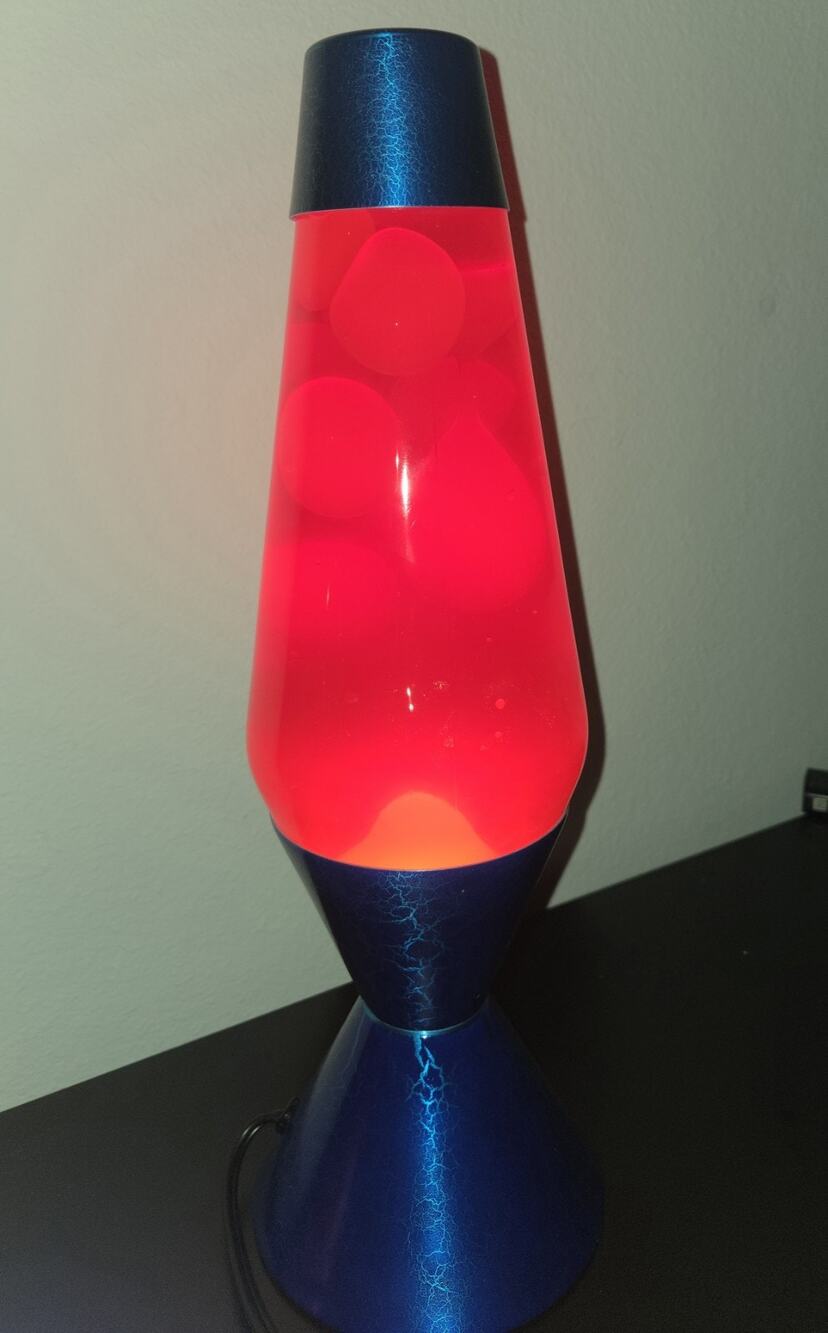 NEW Lava Lamp XL 52 Ounce 16.3 In Cracked Blue Base Red Pink Liquid Orange Lava